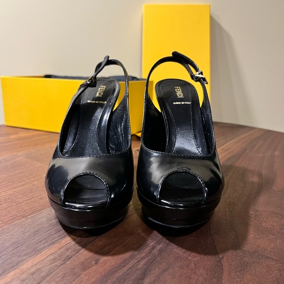 Fendi Platform Slingback Heel - Picture 2 of 11